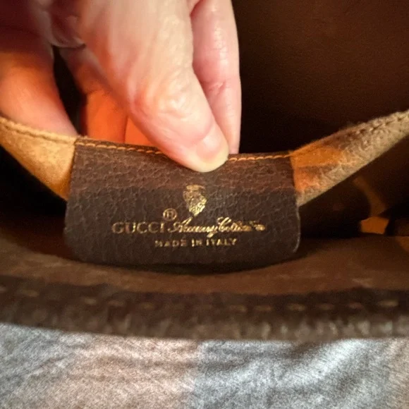 Authentic Vintage Gucci Sherry Line GG Supreme Clutch - Crossbody Chain Included - Picture 11 of 15